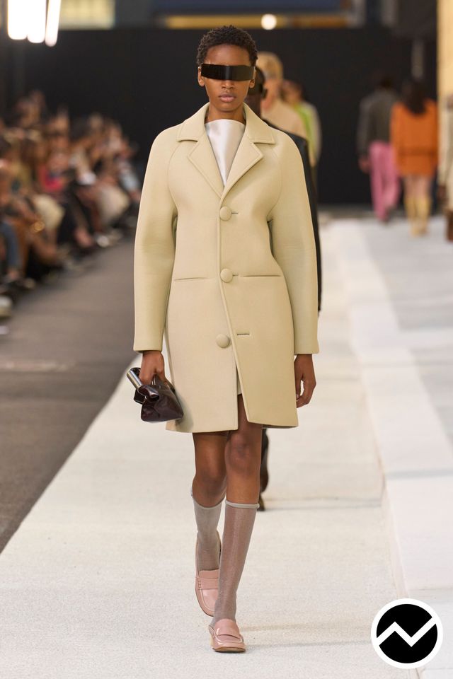 MM6 Maison Margiela, SS26 womenswear, Buttoned Coat, look 36