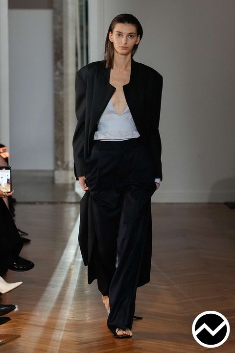 SA SU PHI, SS26 womenswear, Single Pleated Pants, look 31