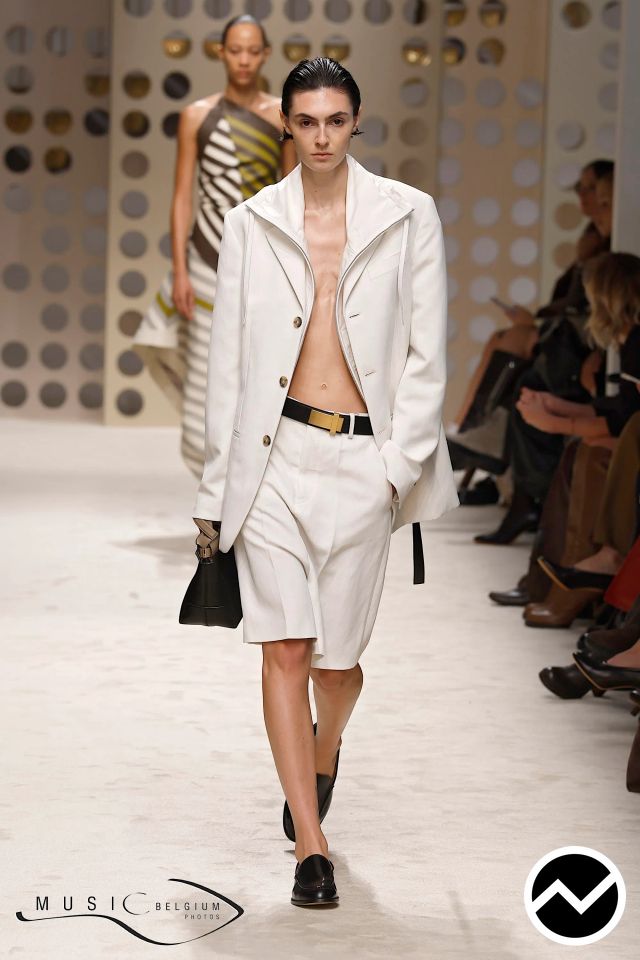 Tod's, SS26 womenswear, Low-Rise Shorts, look 35