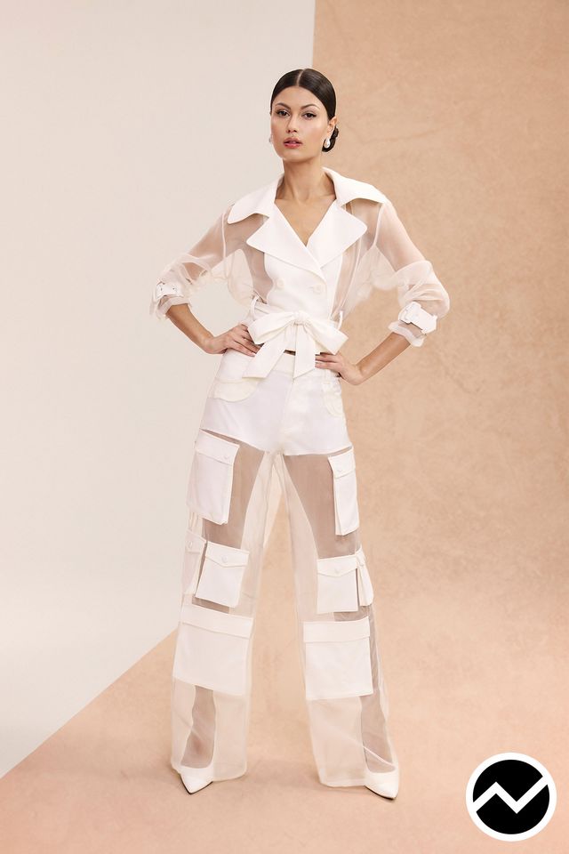 Alice + Olivia, SS26 womenswear, Blouson Sleeve Shirts, look 11