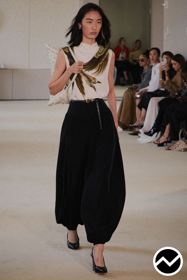 Altuzarra, SS26 womenswear, Double Pleated Pants, look 21