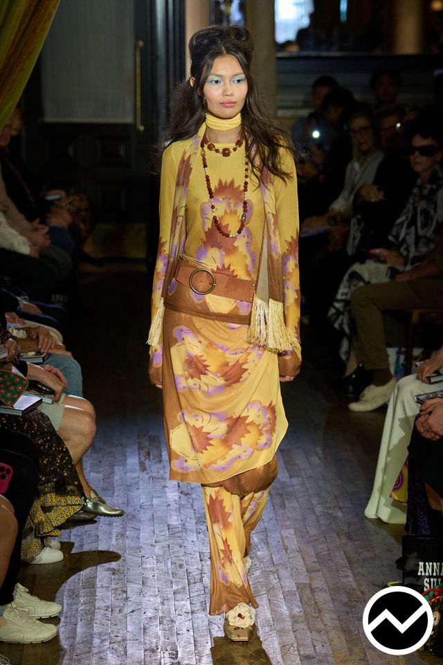Anna Sui SS26 womenswear, look 1