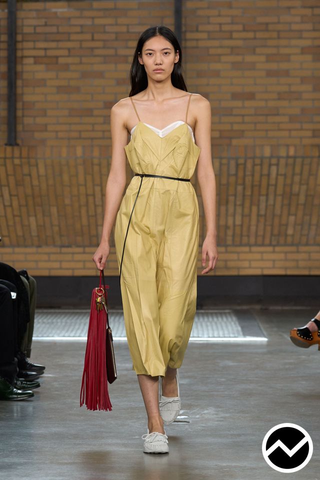 Calvin Klein Collection, SS26 womenswear, Mustard, look 20