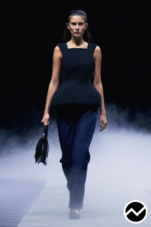 Khaite, SS26 womenswear, Relaxed Jeans, look 29