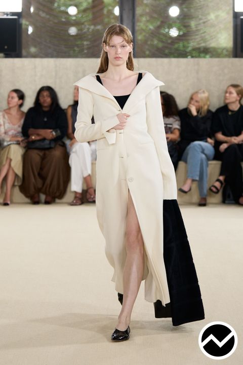Totême, SS26 womenswear, Overcoat, look 3