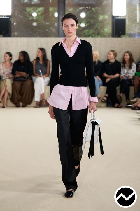 Totême, SS26 womenswear, Dress Shirts, look 16