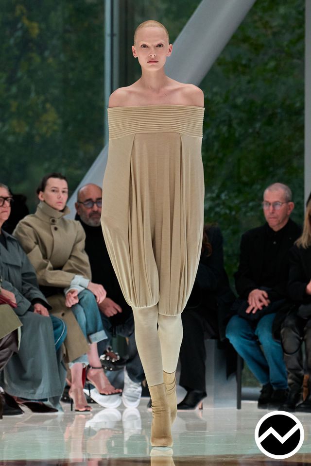 Alaïa, SS26 womenswear, Taupe, look 20