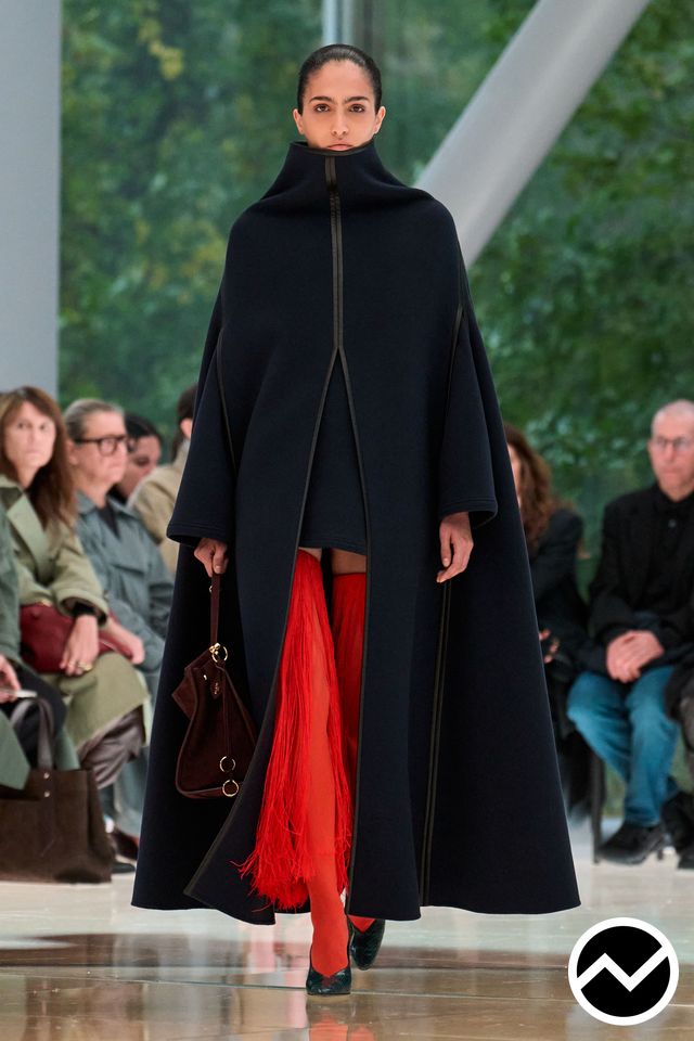 Alaïa, SS26 womenswear, Zip Up Coat, look 39