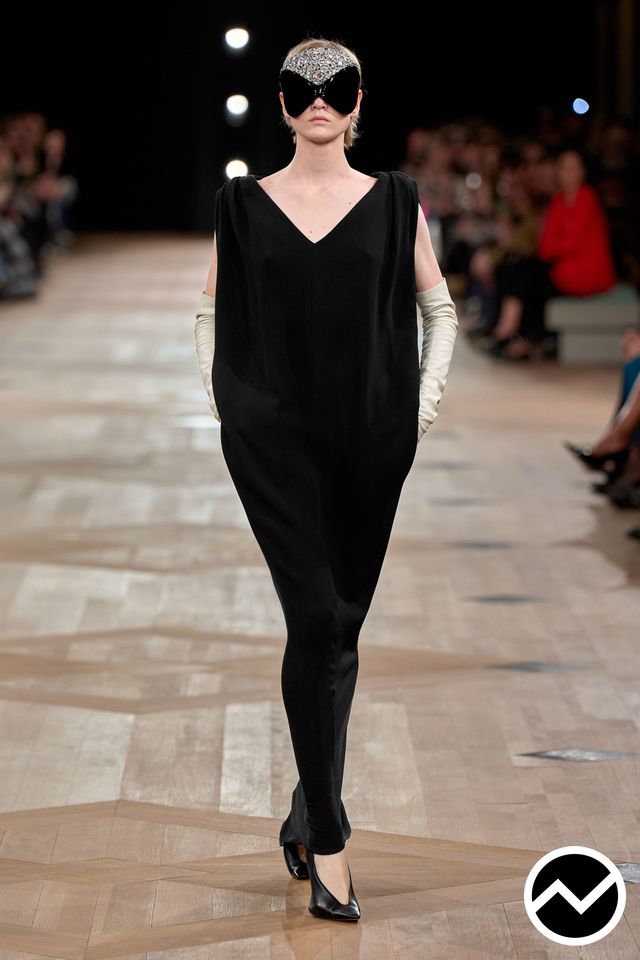 Balenciaga SS26 womenswear, look 1