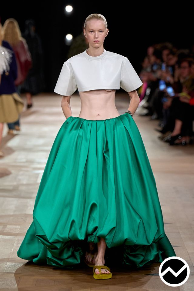 Balenciaga, SS26 womenswear, Voluminous Skirts, look 50