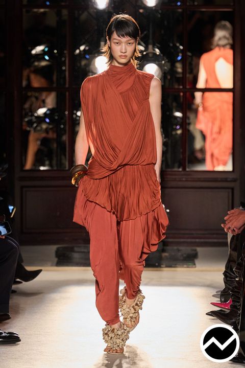 Balmain, SS26 womenswear, Brick Red, look 10