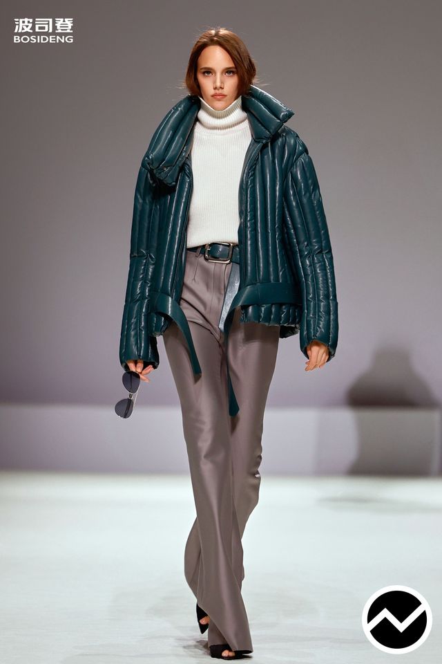 Bosideng, SS26 womenswear, Zip Up Coat, look 47