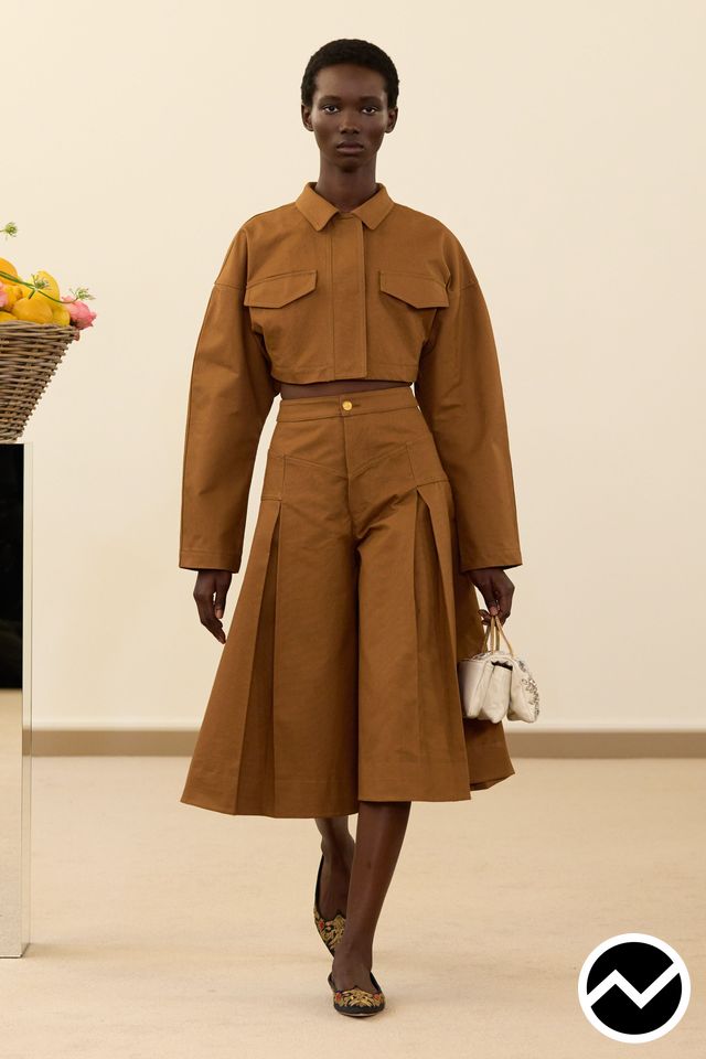 Giambattista Valli, SS26 womenswear, Flap Pockets Jacket, look 16