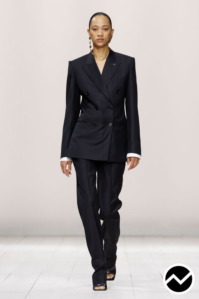 Givenchy, SS26 womenswear, Blazer, look 24