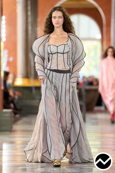 Louis Vuitton SS26 womenswear, look 1