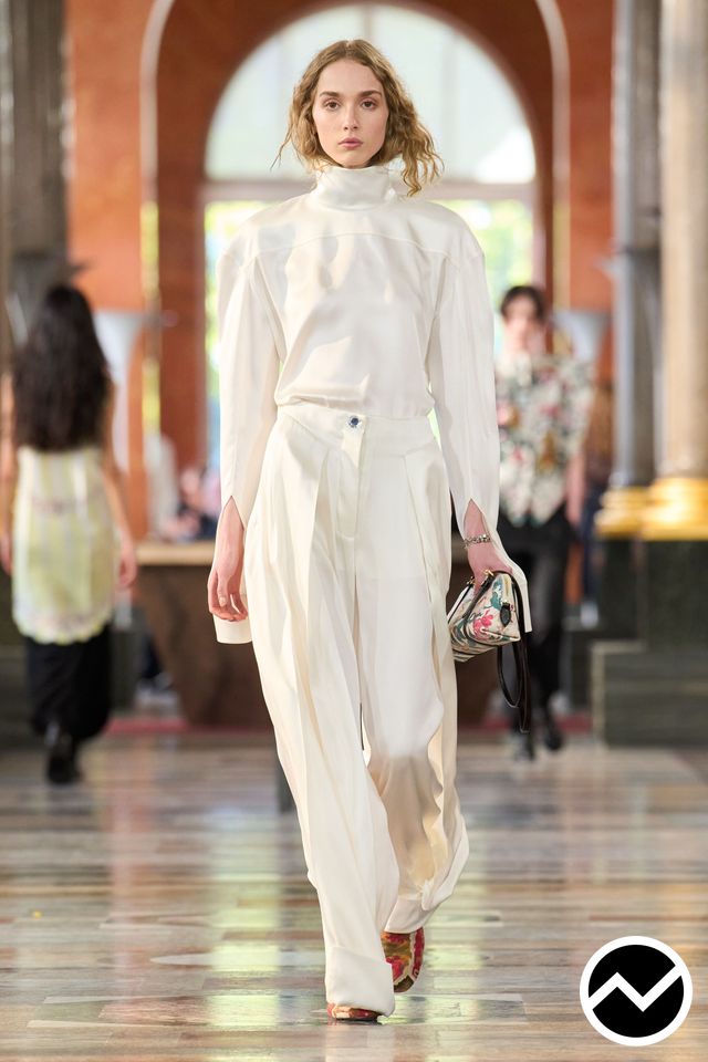 Louis Vuitton, SS26 womenswear, White, look 34