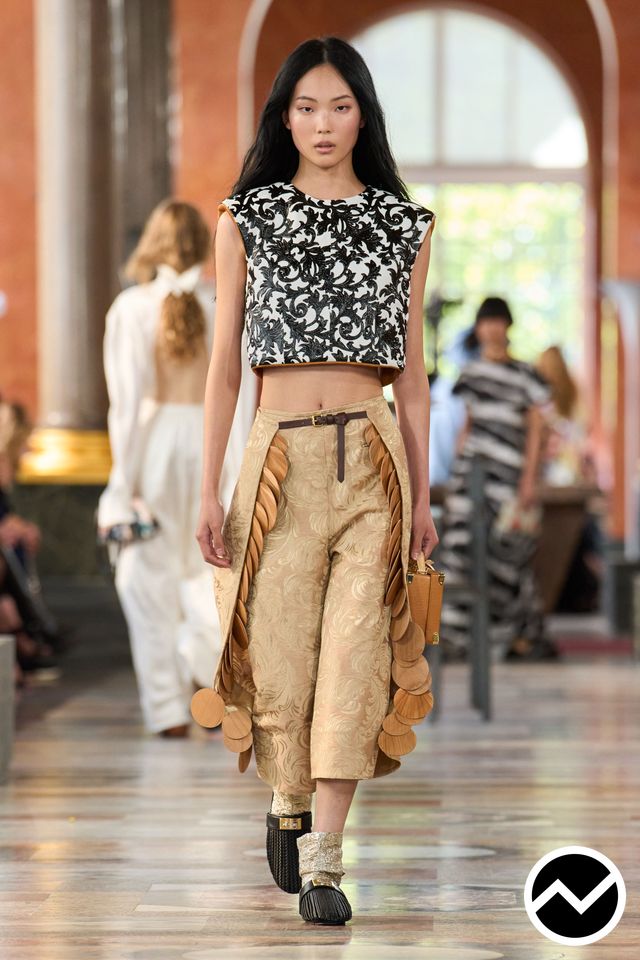 Louis Vuitton, SS26 womenswear, Cap Sleeve Top, look 37