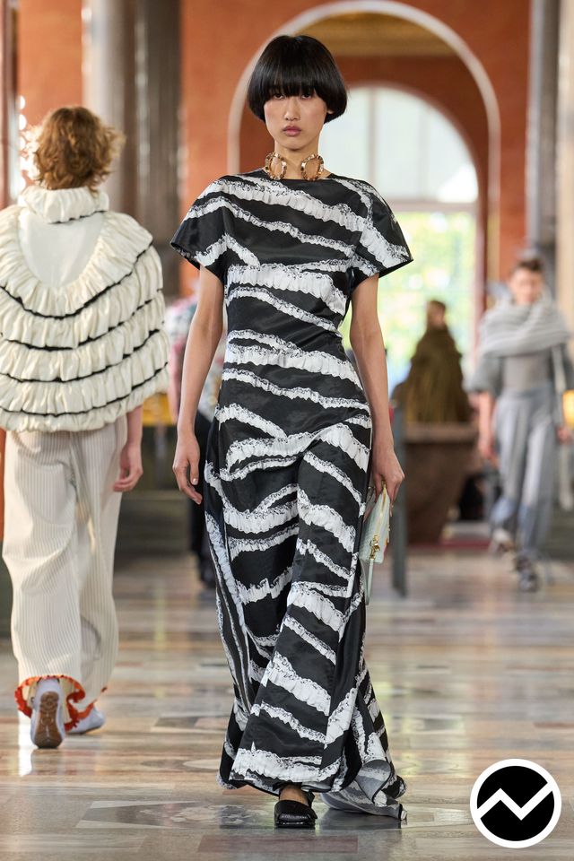 Louis Vuitton, SS26 womenswear, Abstract, look 38