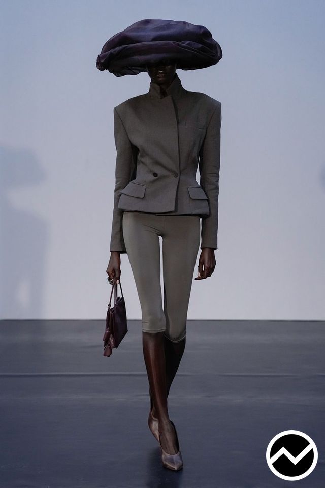 Magda Butrym, SS26 womenswear, Charcoal, look 16