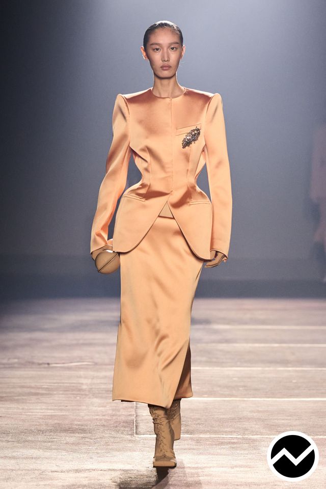 Mugler, SS26 womenswear, Apricot, look 10