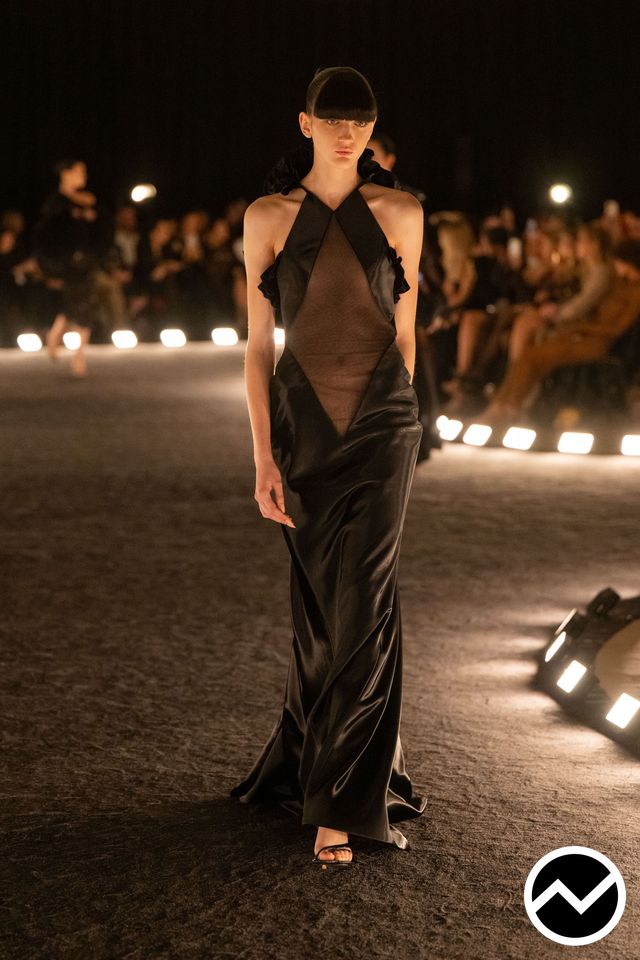Schiaparelli, SS26 womenswear, Satin, look 27