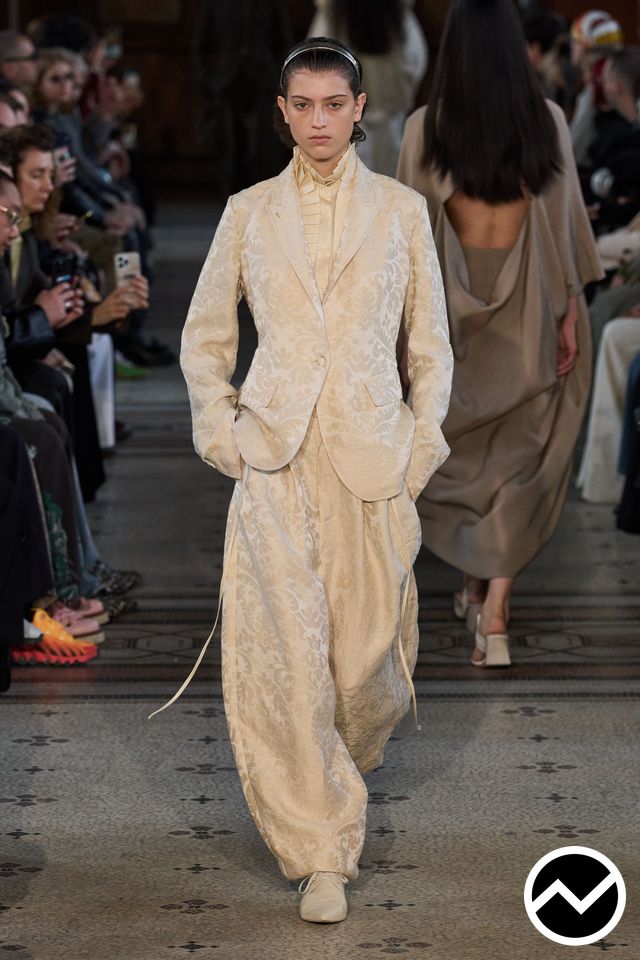 Uma Wang, SS26 womenswear, Beige Twins, look 25
