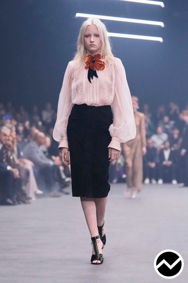 Valentino, SS26 womenswear, Loose Blouse, look 2