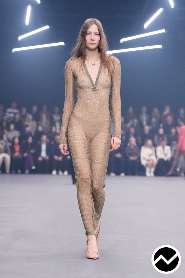 Valentino, SS26 womenswear, Taupe, look 20