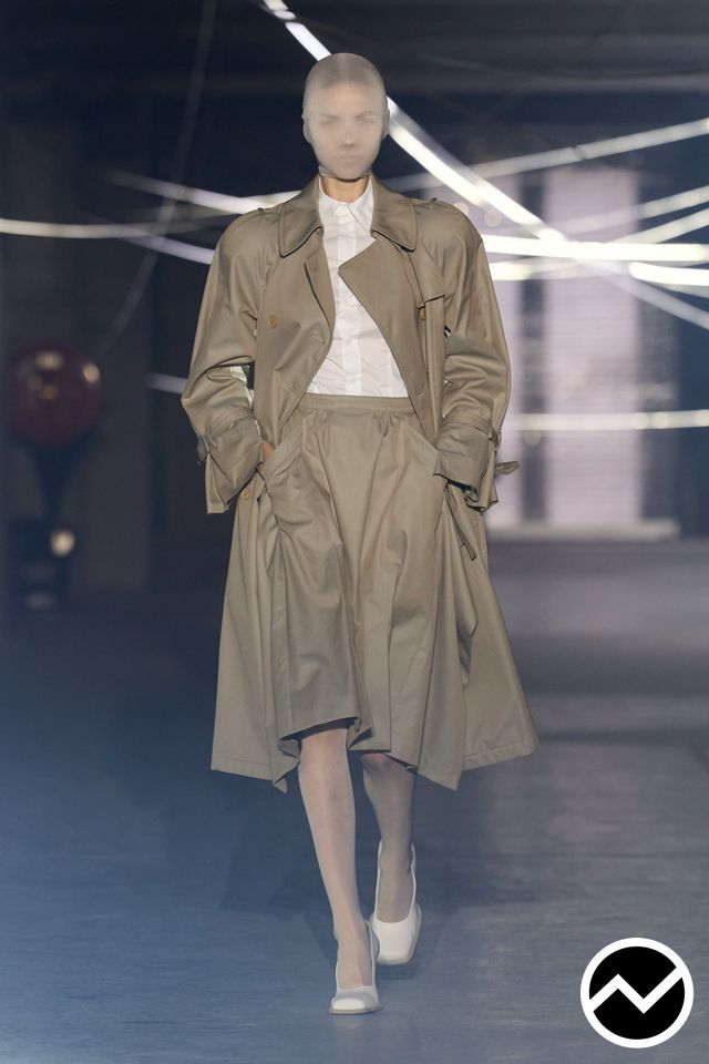 Vetements, SS26 womenswear, Taupe, look 16