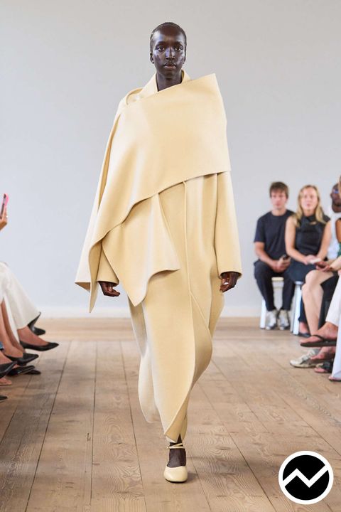 Almada Label, SS27 womenswear, Champagne, look 8