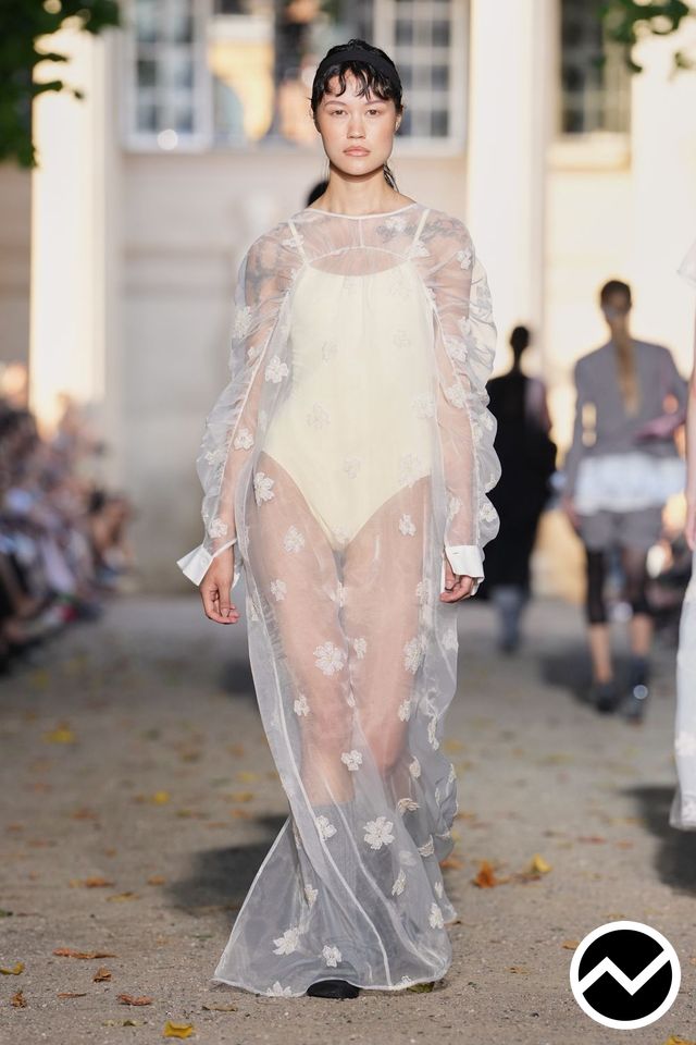 Baum Und Pferdgarten, SS27 womenswear, Floral, look 18