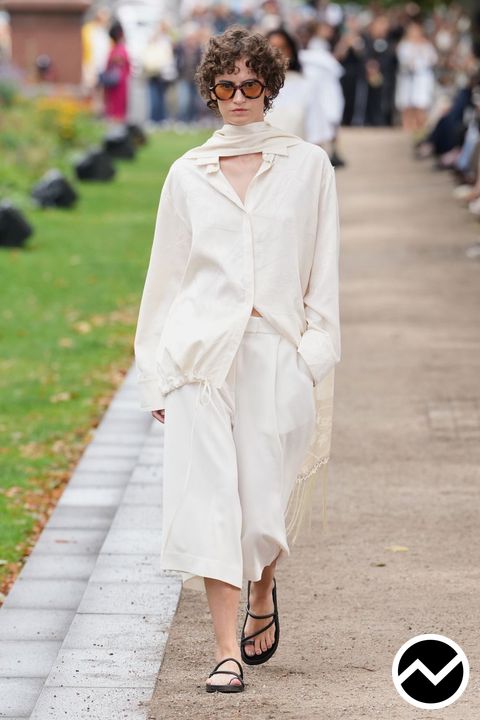 Mkdt Studio, SS27 womenswear, Capri Pants, look 2