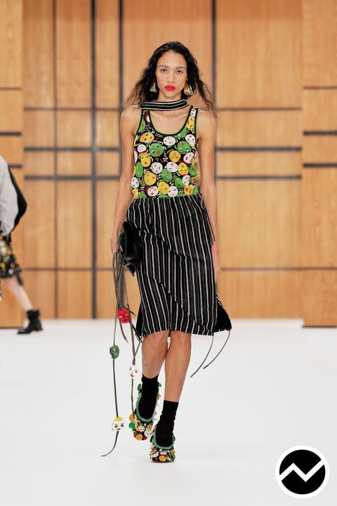 Burberry, SS27 womenswear, Striped, look 32