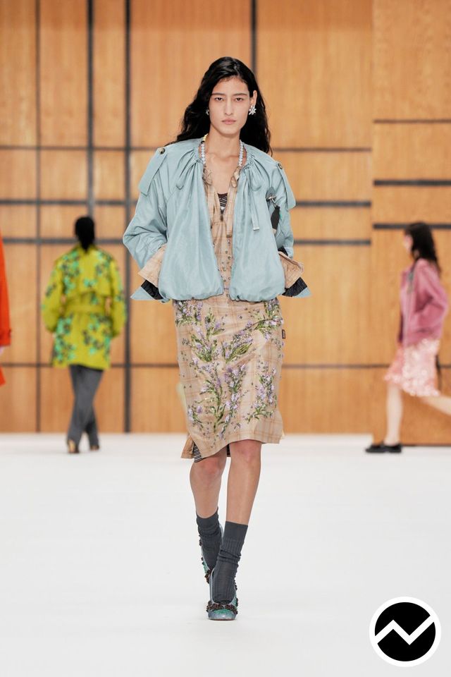 Burberry, SS27 womenswear, Lavender, look 53