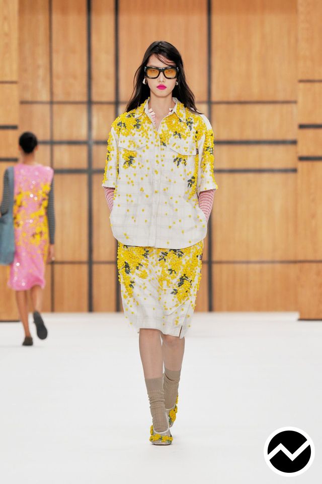 Burberry SS27 womenswear, look 60