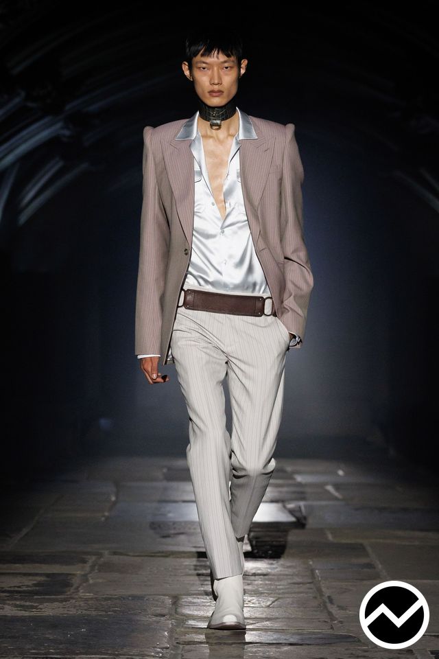 Mcqueen, SS27 menswear, Mauve, look 3