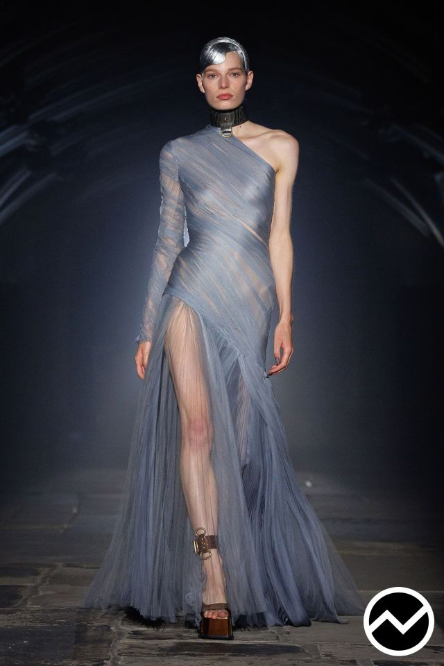 Mcqueen, SS27 womenswear, Slit Dress, look 18