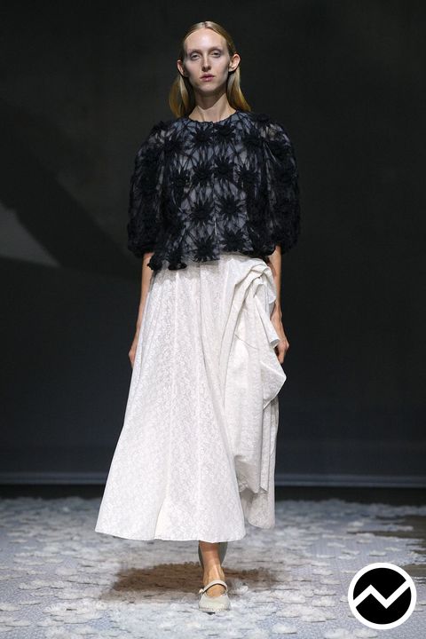 Pauline Dujancourt, SS27 womenswear, Asymmetric Hem Skirts, look 14