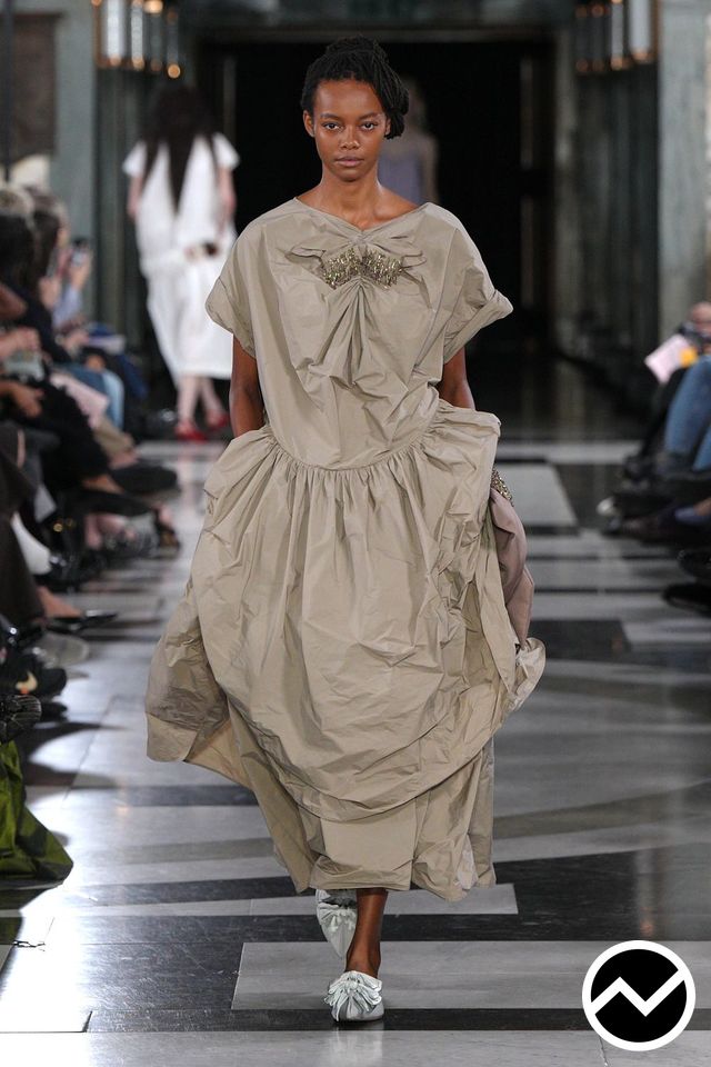 Simone Rocha, SS27 womenswear, Oversized Dress, look 30