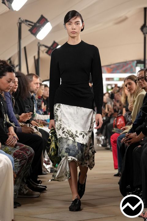 Toga, SS27 womenswear, Midi Skirts, look 11