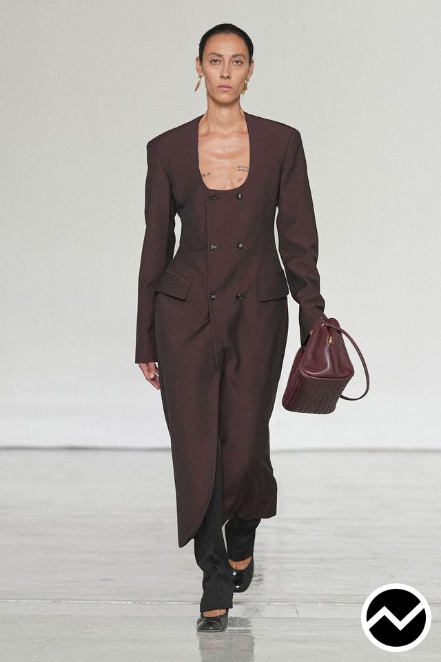 Bottega Veneta, SS27 womenswear, Chocolate, look 30