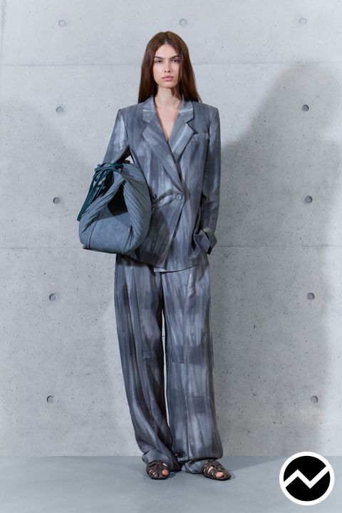 Emporio Armani, SS27 womenswear, Side Pocket Pants, look 41