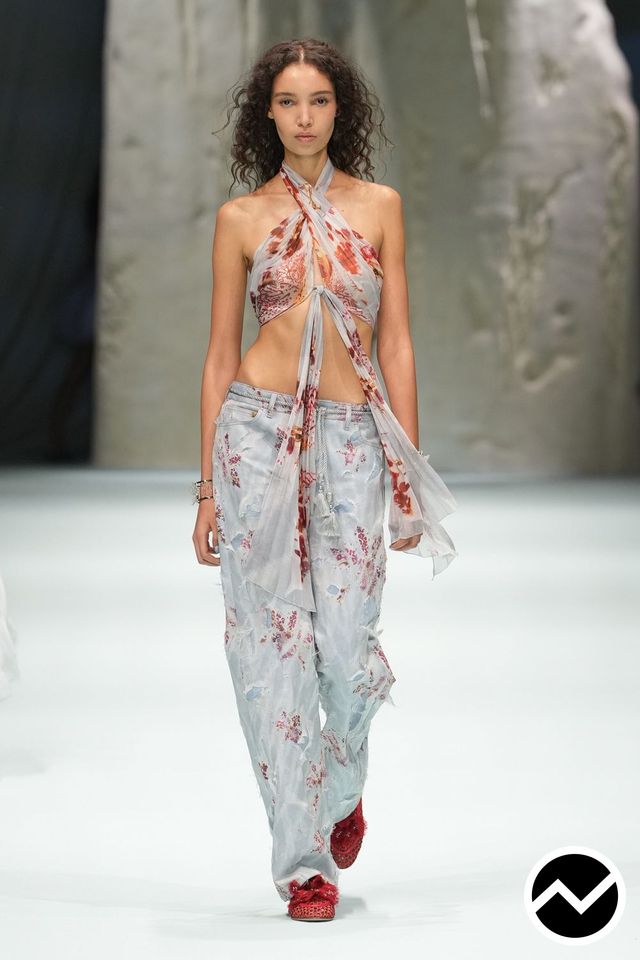 Genny, SS27 womenswear, Y2K, look 3