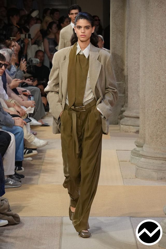 Giorgio Armani, SS27 womenswear, Oversized Jacket, look 40