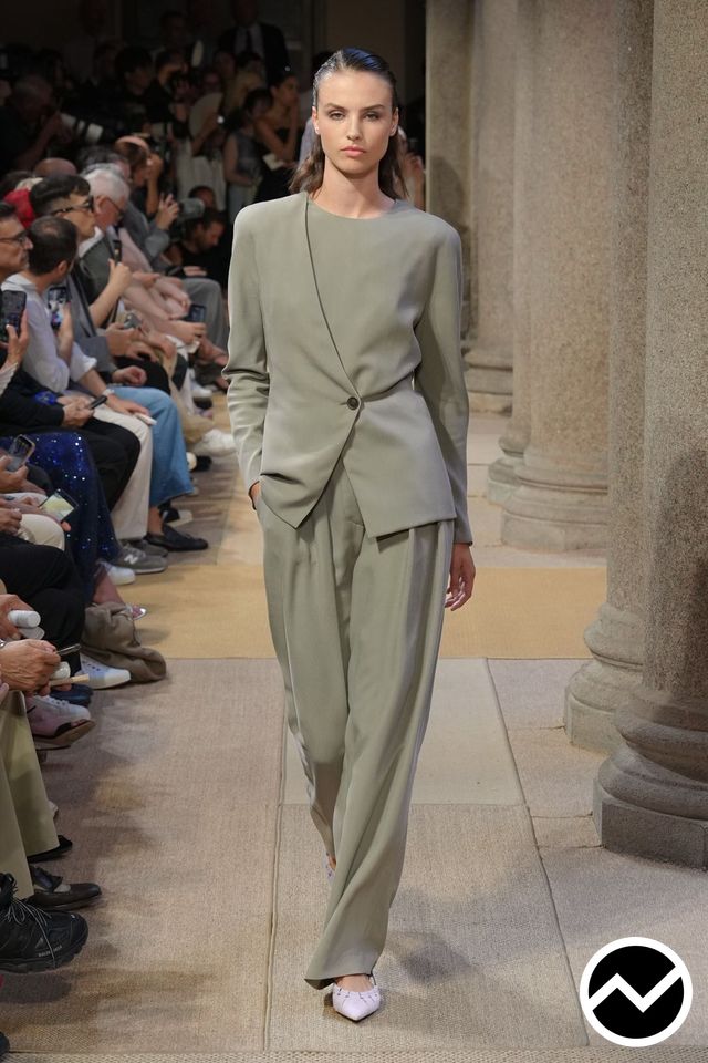 Giorgio Armani, SS27 womenswear, High-Rise Pants, look 109