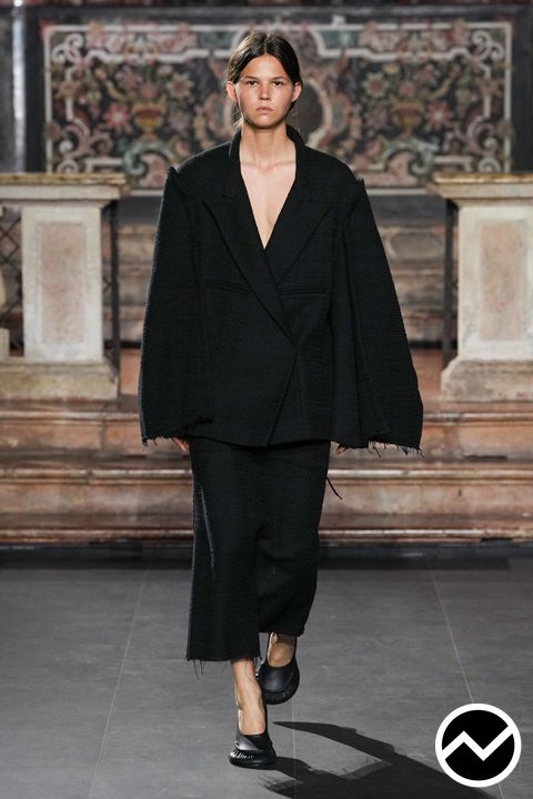 Institution By Galib Gassanoff, SS27 womenswear, Oversized Jacket, look 3