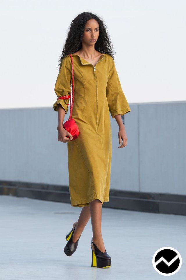 Moschino, Moschino SS27 womenswear, look 15