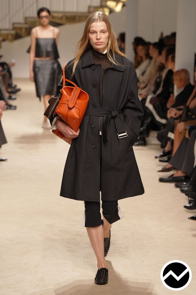 Tod's, SS27 womenswear, Side Pocket Coat, look 22
