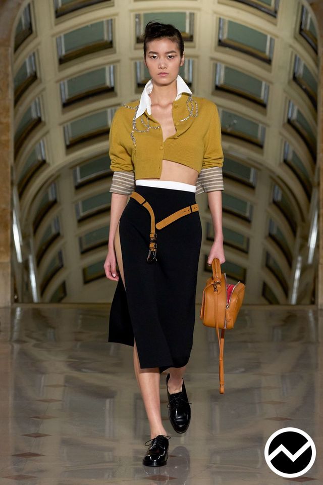 Altuzarra, SS27 womenswear, Mustard, look 27