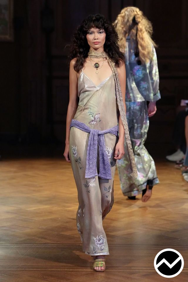 Anna Sui, SS27 womenswear, 90s Retro, look 13